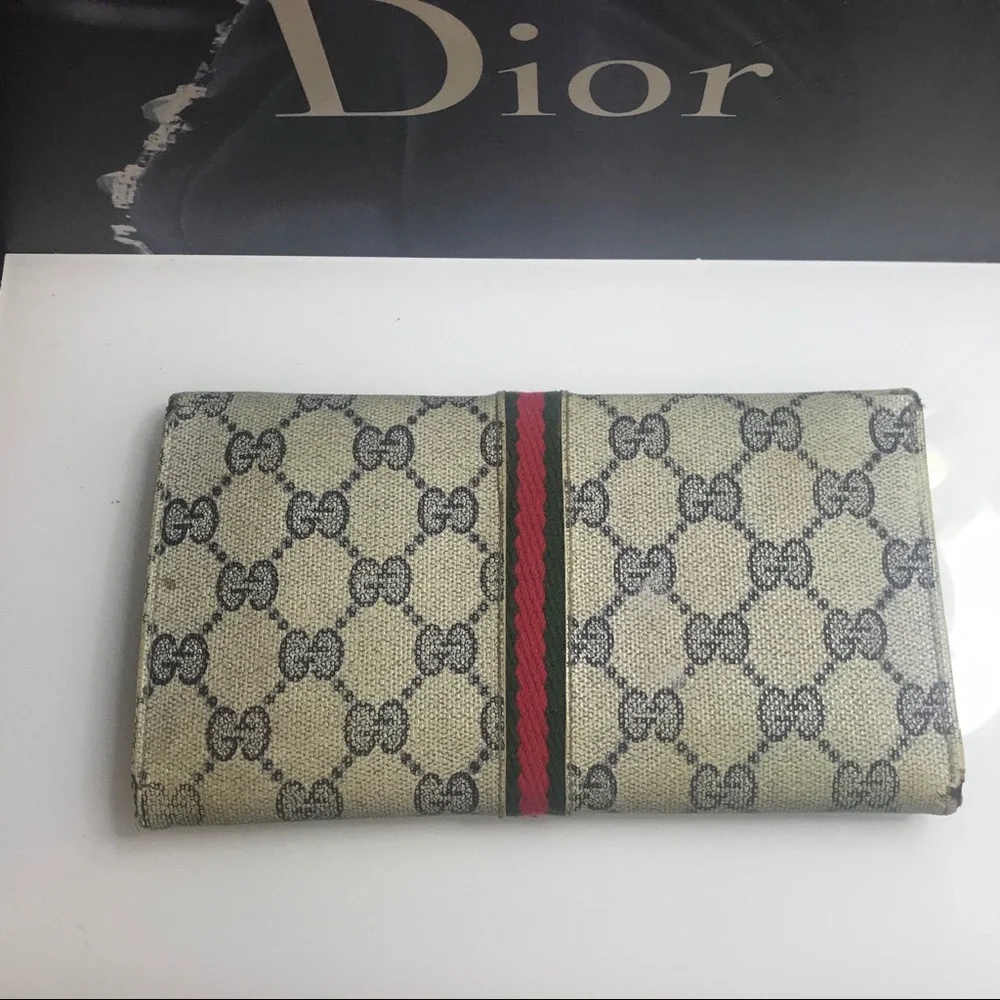 Vintage Gucci wallet‎